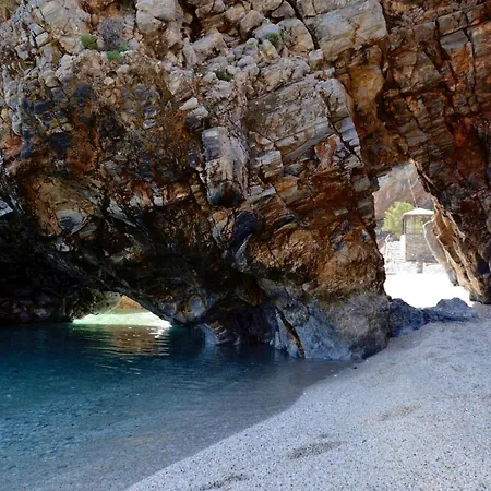 Zina In Pelion